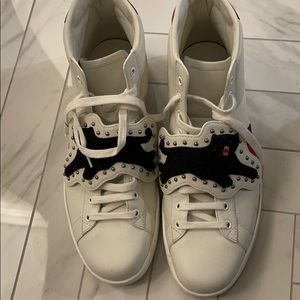 Men’s authentic Gucci sneakers!